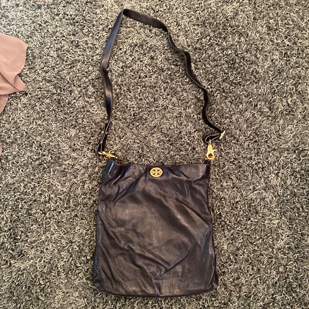 Black Tory Burch cross body purse